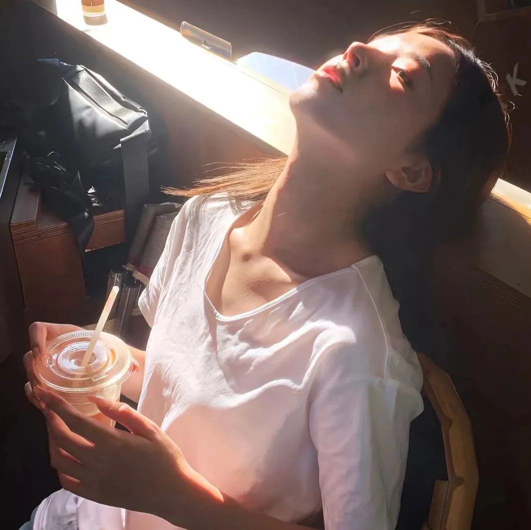 罗塞里尼家族絮语封面